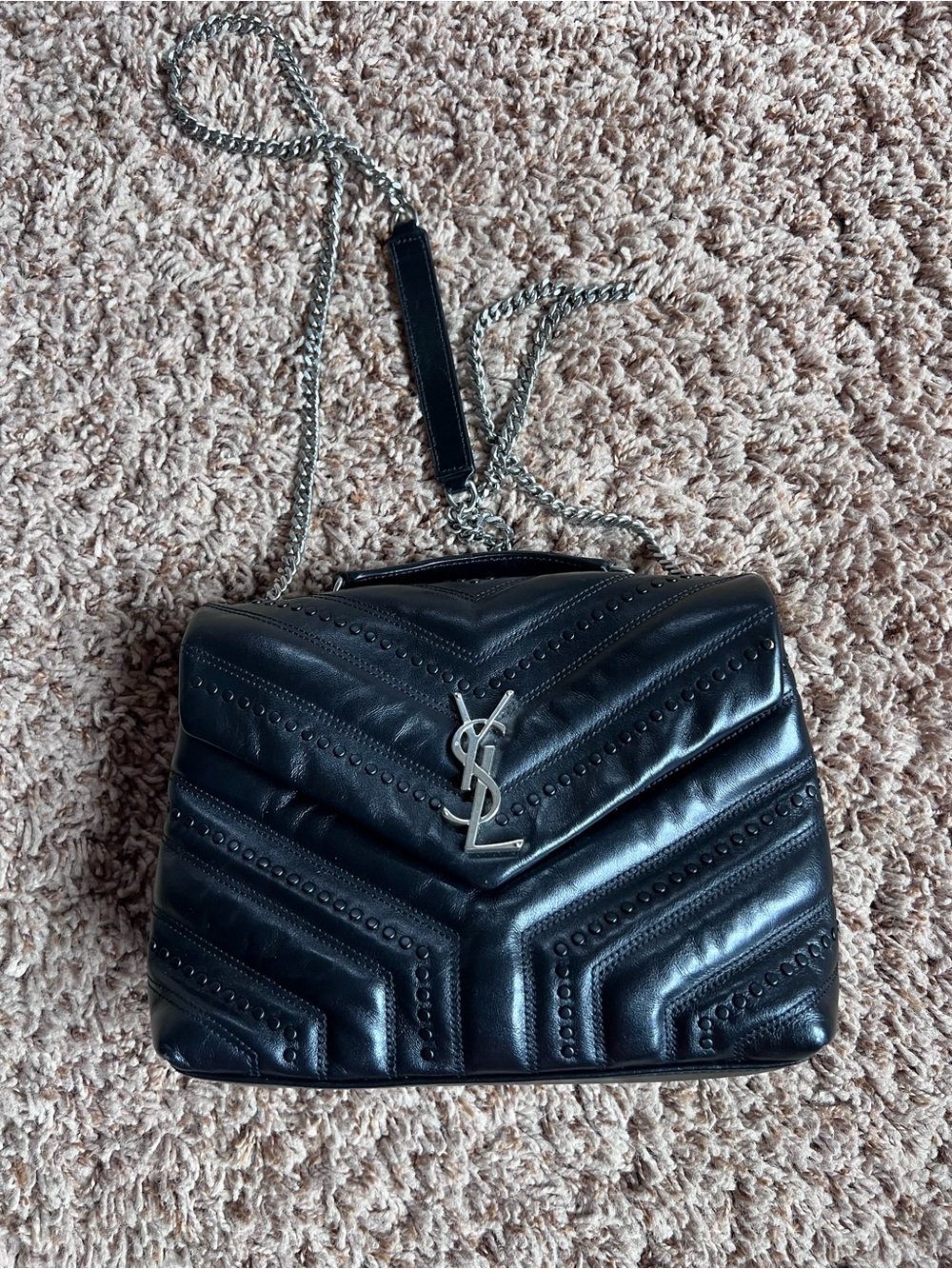 𝑹𝒂𝒓𝒆 UNIQUE Yves Saint Laurent Black Chevron LouLou Small Leather Bag YSL - Picture 4 of 16
